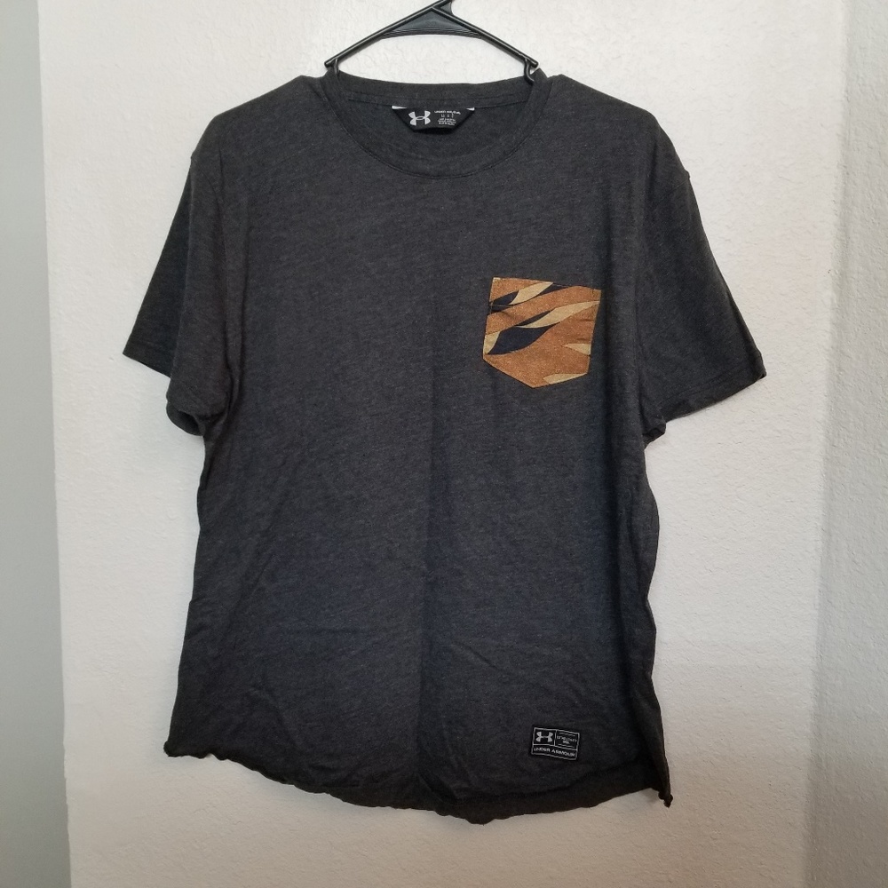 Under Armour Camo Pocket T Shirt. Brand New! Wow!